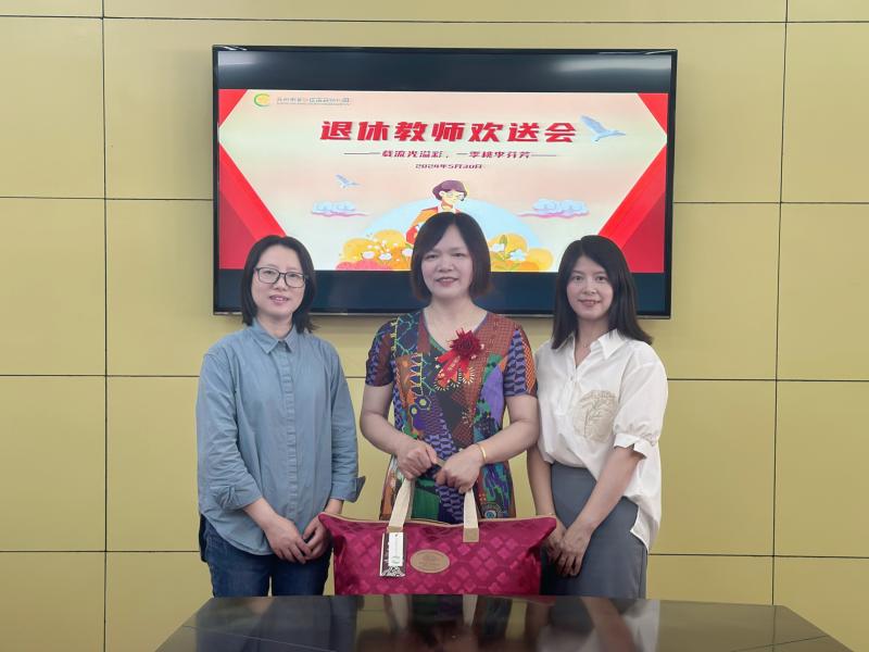 照片.jpg 照片.jpg